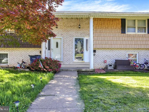 1884 Market Street Ext, Middletown, PA 17057