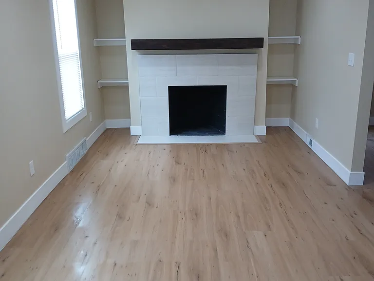 17170 Bradford Ave — Photo 2