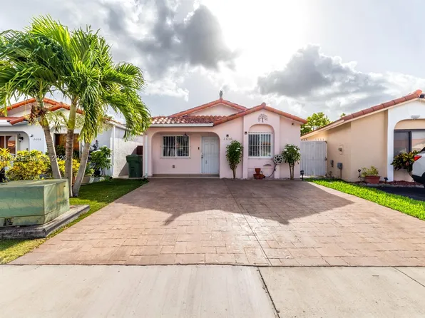 2610 W 65th St, Hialeah, FL 33016