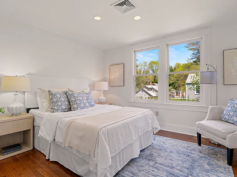 462 Riverside Ave — Photo 34