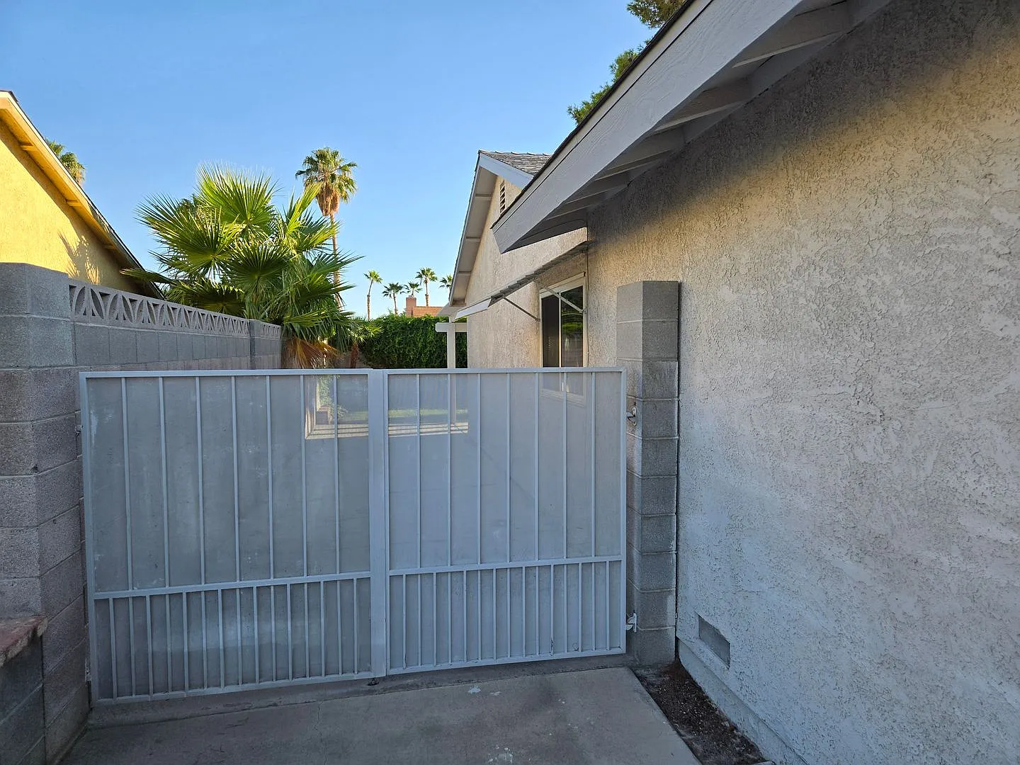 Charming House — Photo 4