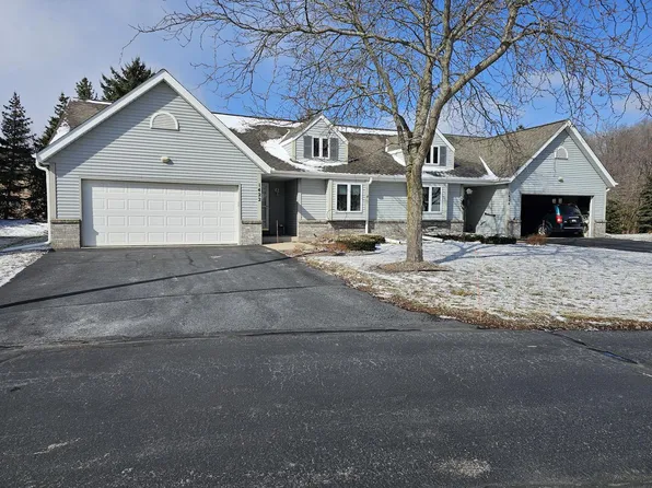 1422 Partridge COURT #2A, West Bend, WI 53095