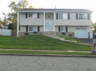 18 Normandy Rd, Flanders, NJ 07836