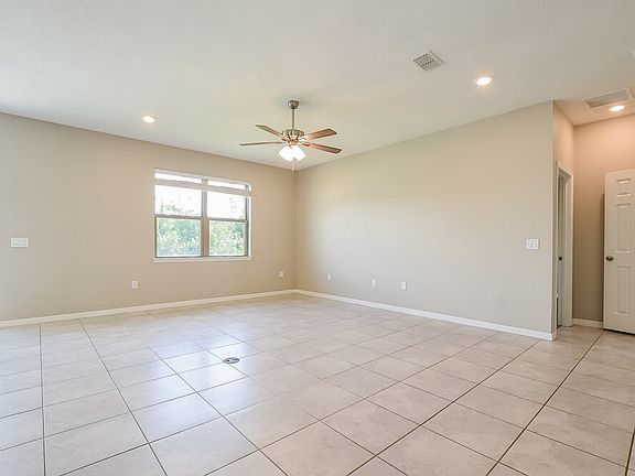 4th image of 1880 Cayman Cove Cir