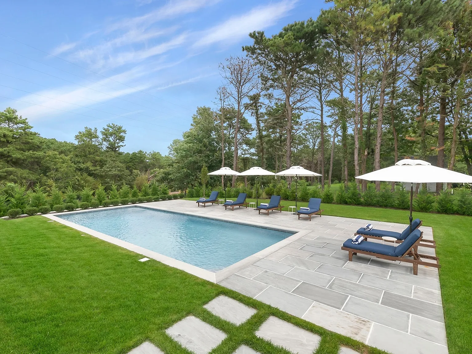 Great Outdoor Space — Photo 4