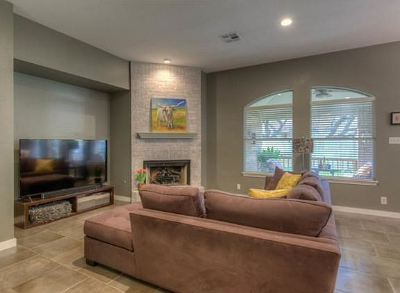 5th image of 1510 Fall Creek Dr