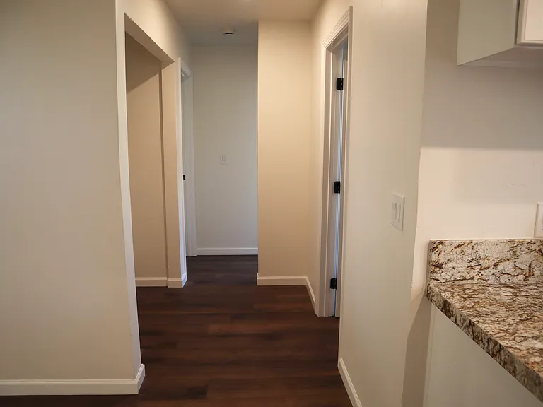 1015 Vernon St #B — Photo 9