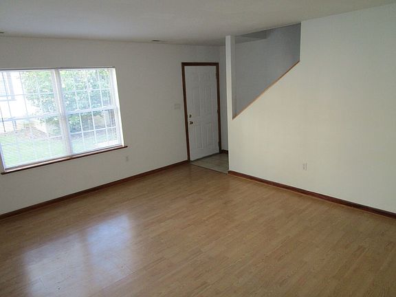5th image of 512-516 W Beaver Ave #3B-1Ba