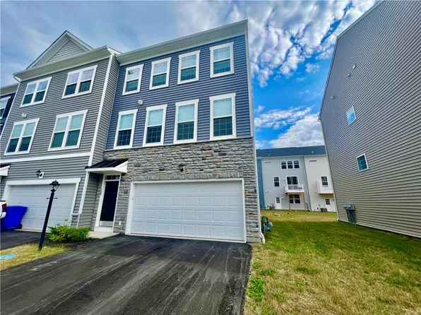 129 Affinity Dr, Harmony, PA 16037