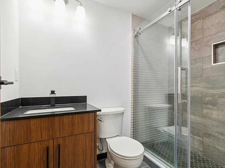 212 Church St #14 — Photo 6