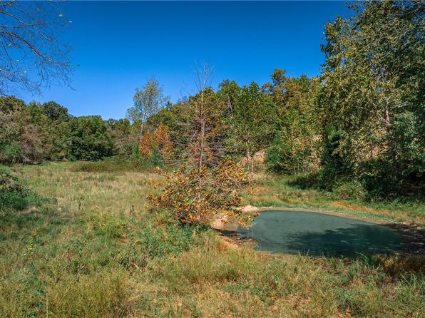 16190 Fruitwood Rd, Gravette, AR 72736