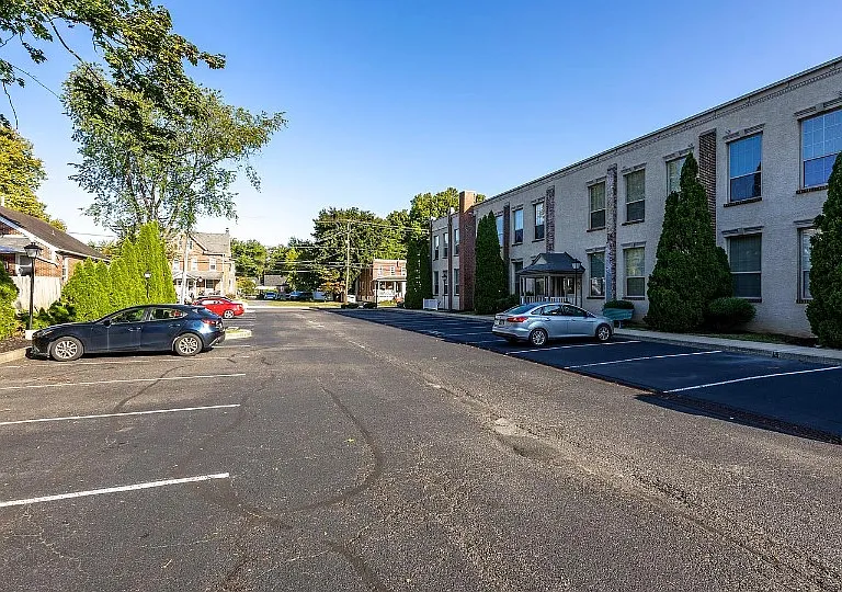 735 Washington St — Photo 19