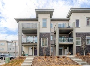 122 Spring Creek Cmn SW, Calgary, AB T3H6E2