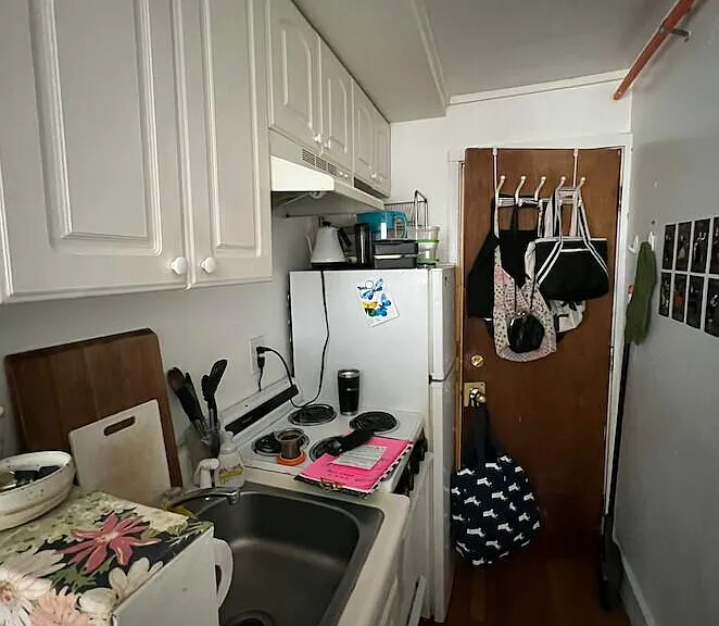 55 S Huntington Ave #204 — Photo 1