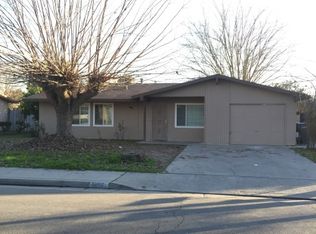 14561 D St, Kerman, CA 93630