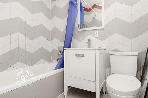 Rented by MySpaceNYC | media 7