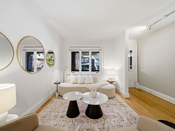 3rd image of 209 Clendenan Ave