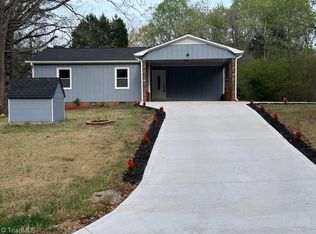 142 Idlebrook Rd, Statesville, NC 28677