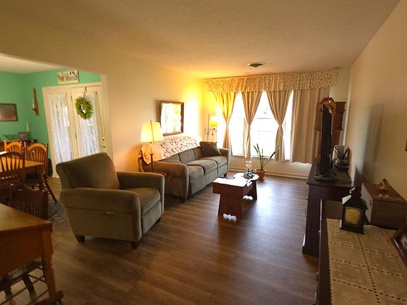 4th image of 66 Sanibel Ln