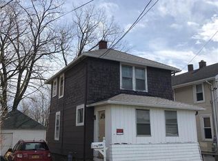 136 S New York St, Lockport, NY 14094
