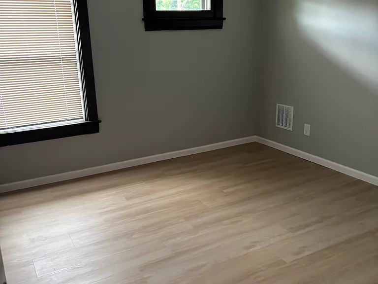 253 Ridge Ave — Photo 10