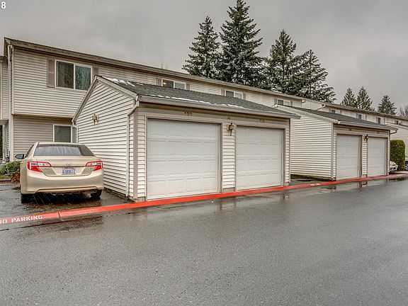 2nd image of 4000 NE 109th Ave #135AA