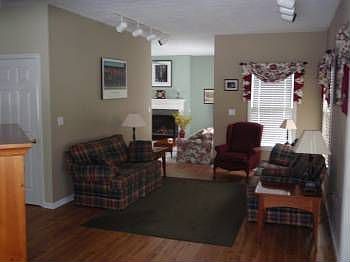 2nd image of 1010 Cuyler Ct