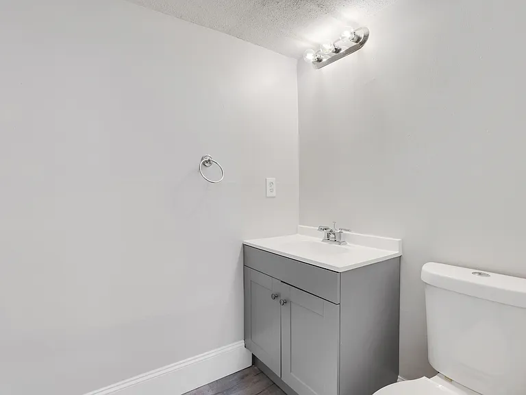 6308 E Windsor Ln — Photo 12