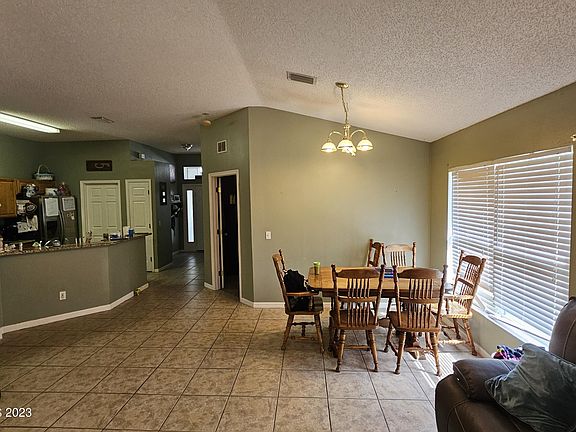 3rd image of 4280 Ventana Blvd
