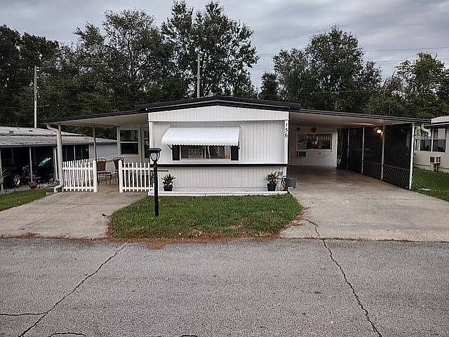 1st image of 156 Countryside Dr