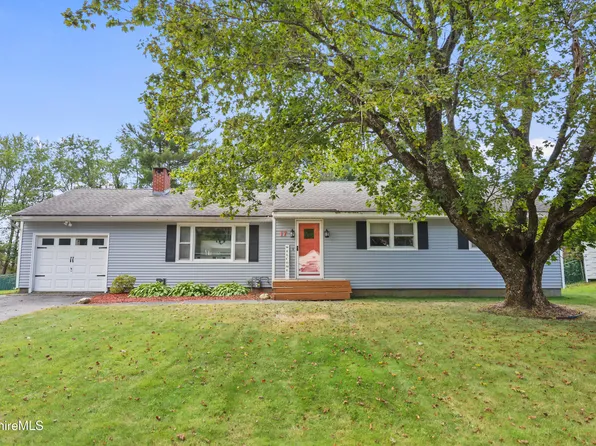 17 Sunnyside Dr, Dalton, MA 01226