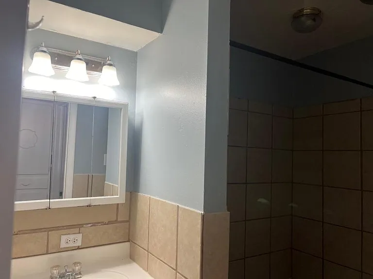 4803 NW Floyd Ave — Photo 6