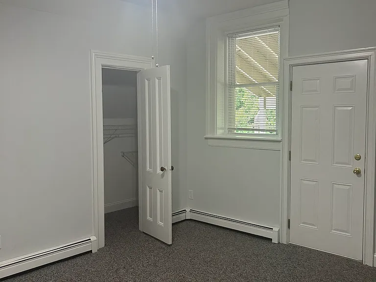 304 Caroline St #5 — Photo 5