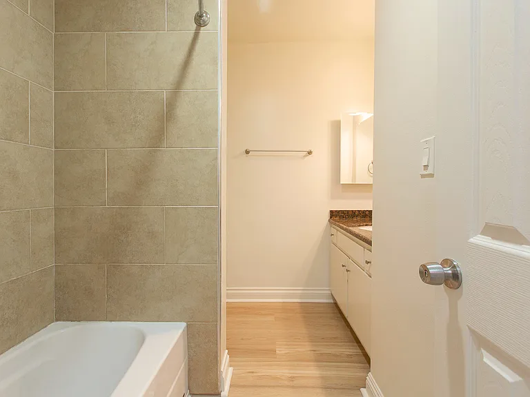 2320 Clark Ln #2 — Photo 16