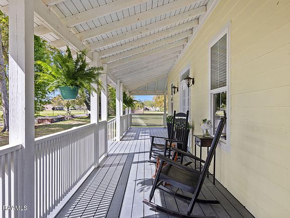 4th image of 4477 Woodlawn Rd