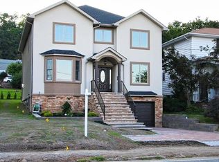 262 Valley Rd, Clifton, NJ 07013