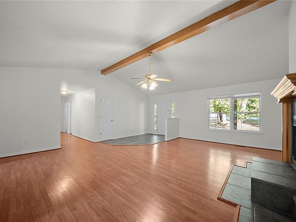 5th image of 53 Morganshire Dr