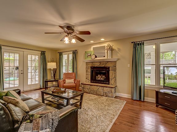 4th image of 6702 Fern Meadow Way