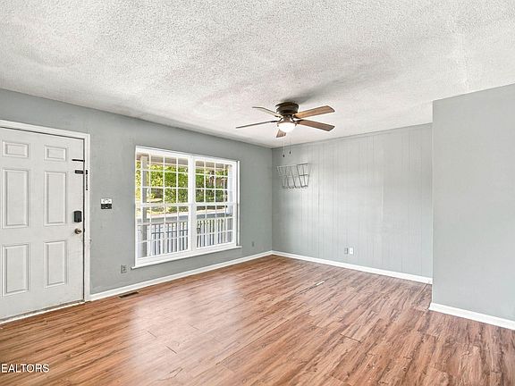 5th image of 326 Grady Rd