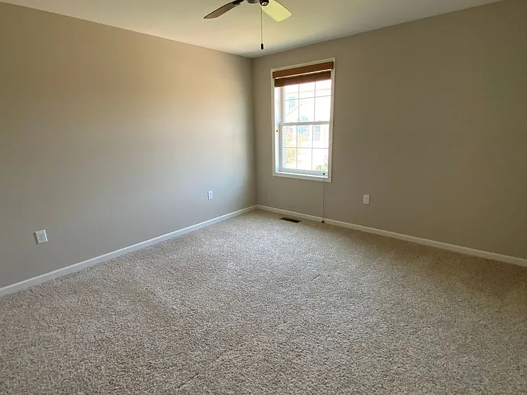 1365 Worthington Dr — Photo 16