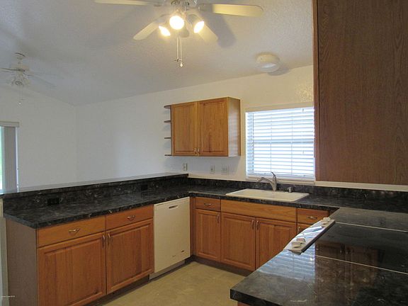 3rd image of 511 Priscilla Pl