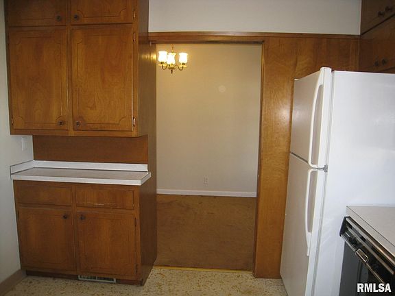 4th image of 1315 23rd Avenue Ct