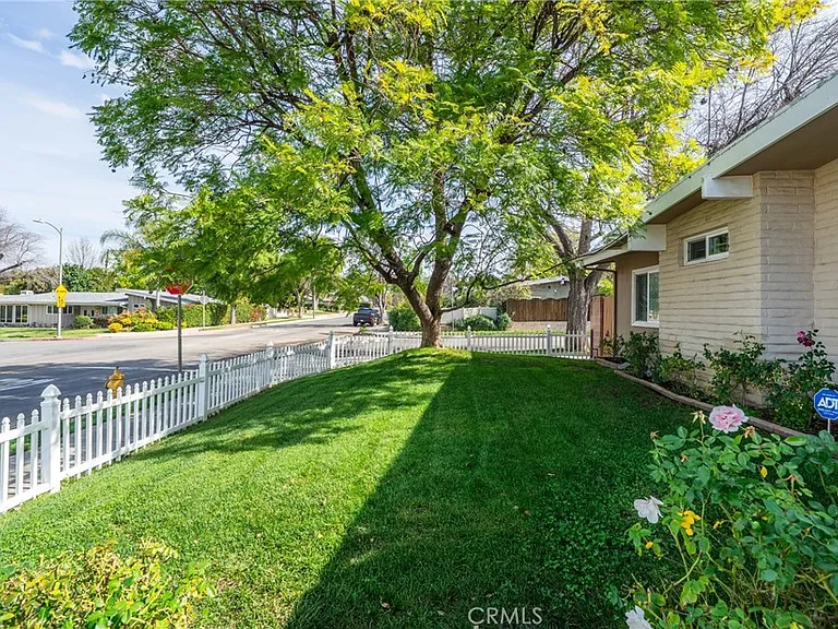23000 Brenford St — Photo 4