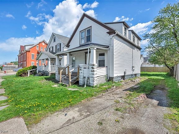2nd image of 2917 Apple Ave