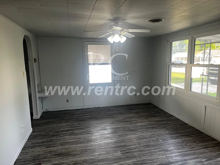 59 Juliana Dr — Photo 5