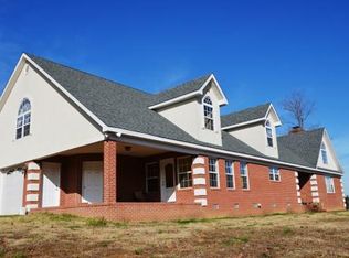 Hideout Ln, Decaturville, TN 38329