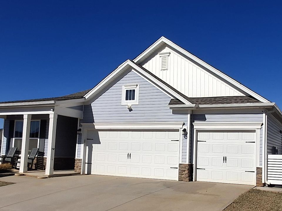 1st image of 220 Pollyanna Dr