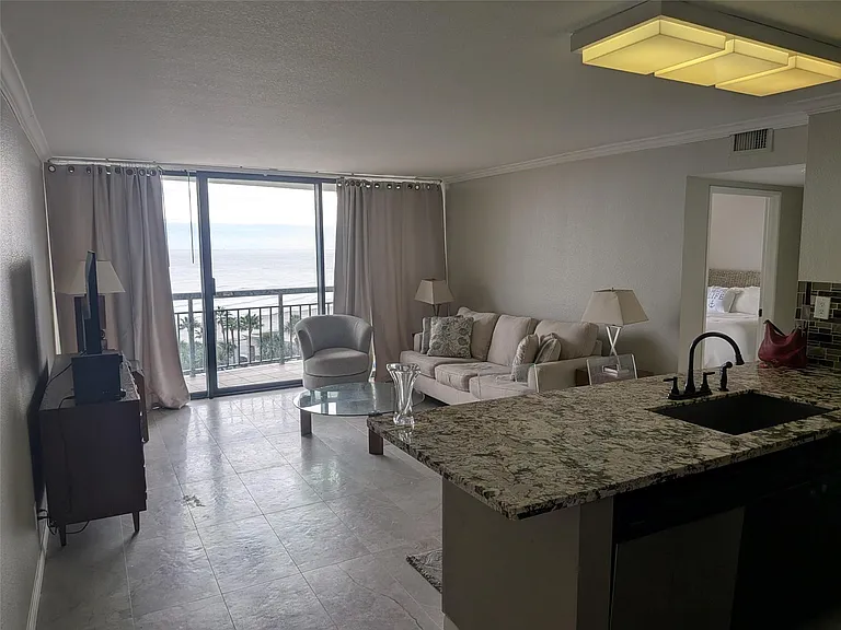 5220 Seawall Blvd #834 — Photo 2