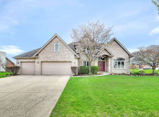 21220 Brittany Dr, Frankfort, IL 60423