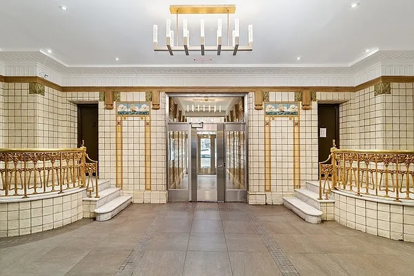 Rented by Monarch Realty Holdings | media 12